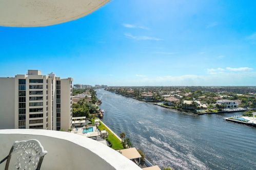 2200 Ocean Blvd, Delray Beach FL  33483-6492 exterior