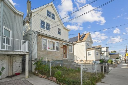 1515-17 38th St, North Bergen NJ  07047-2520 exterior
