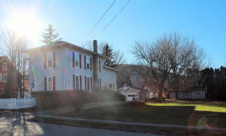 3 4th St, Towanda, PA 18848-1337