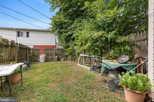 114 Rose Ln, New Castle DE  19720-2143 exterior