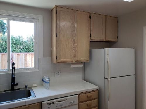 2081 Horne St, San Leandro CA  94578-1465 exterior
