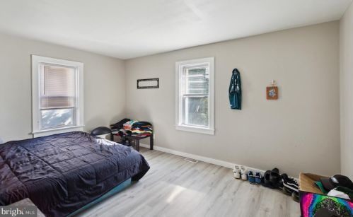 555 Greenwich Ave, West Deptford NJ  08066-1166 exterior