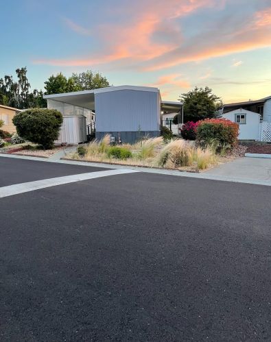 127 Calle Maria, Elk Grove CA 95624-2540 exterior