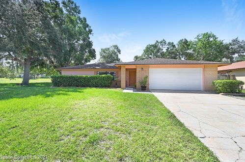 2075 King Richard Dr, Titusville, FL 32796-1004