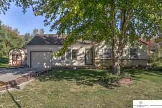 7322 Pinkney St, Omaha, NE 68134-5127
