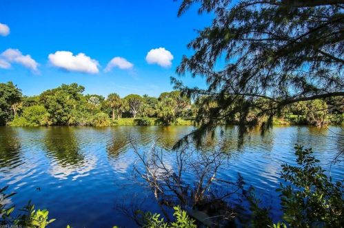 1666 Middle Gulf Dr, Sanibel FL  33957-6307 exterior