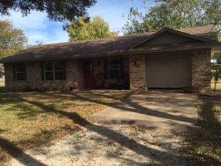 709 Mcfarland St, Pilot Point TX  76258-4143 exterior