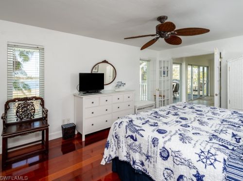 1015 Sand Castle Rd, Sanibel FL  33957-3614 exterior