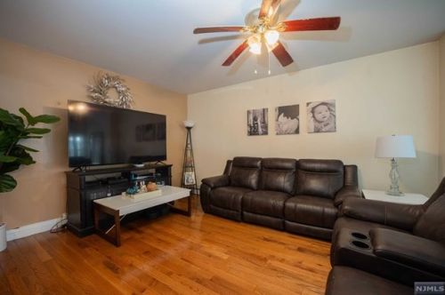 19 Gordon St, Ridgefield Park NJ  07660-1112 exterior