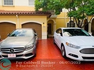 4948 136th Ave, Hollywood, FL 33027-5925