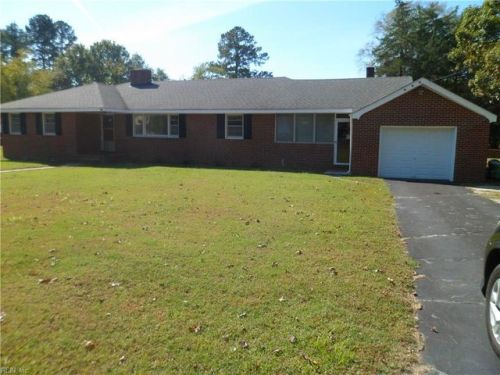 22202 Linden St, Courtland, VA 23837-1115