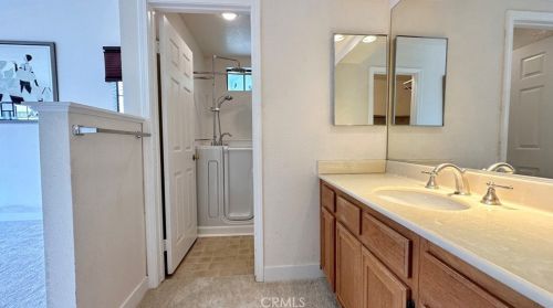 854 Congressional Rd, Simi Valley CA 93065-6613 exterior