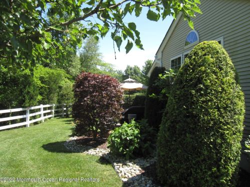 20 Plymouth Ct, Jackson Twp NJ  08527-6415 exterior