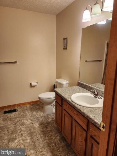 8736 Kentucky Springs Rd, Mineral VA  23117-4684 exterior