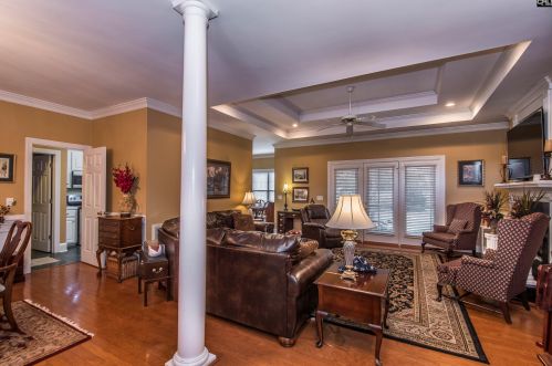 140 Clubhouse Dr, Cayce-West Columbia SC 29172-2584 exterior