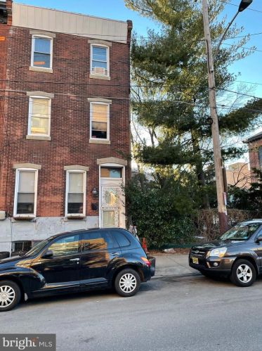 2050 Cumberland St, Philadelphia, PA 19125-1716