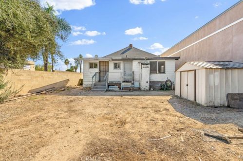 217 Stuart Ave, Redlands CA  92374-3367 exterior