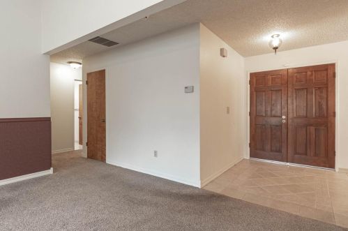 866 Cypress St, Manteca CA  95336-2704 exterior