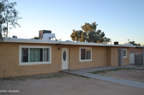 1614 Sahuara Ave, Tucson, AZ 85711-5938