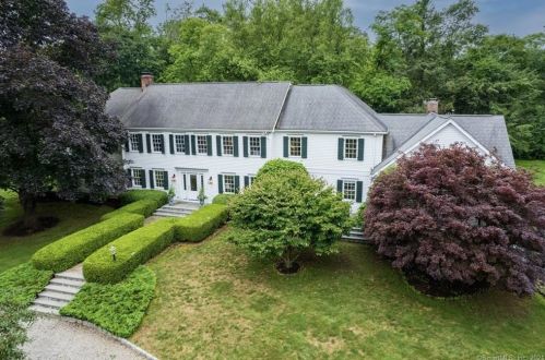 97 Warncke Rd, Wilton, CT 06897-2011