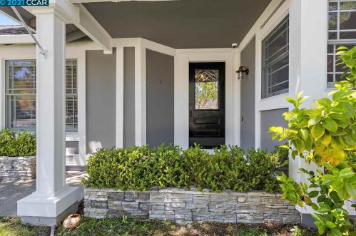 588 Silver Lake Dr, Danville, CA 94526-6226