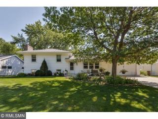 8219 Oxborough Ave, Minneapolis, MN 55437-1224