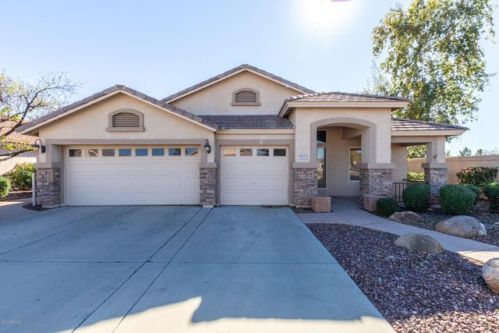 5633 Grove Cir, Mesa, AZ 85206-6732