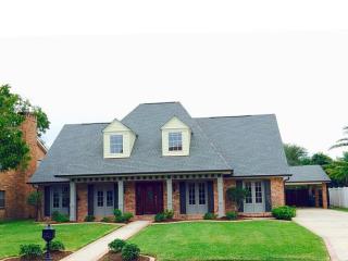 87 Anchorage Dr, Marrero, LA 70072-5041