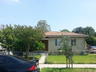 11642 Pope Ave, Lynwood, CA 90262-3930