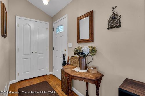 111 Autumn Rd, Lakewood NJ  08701-1622 exterior