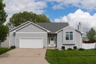 125 18 Ave, Hiawatha IA  52233-2354 exterior