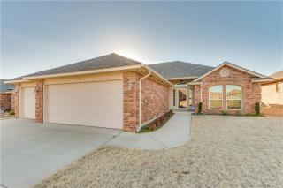 9217 Crooked Creek Ln, Oklahoma City, OK 73160-6061