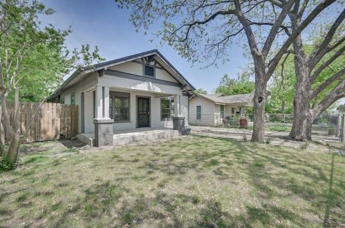 908 Waggoman St, Fort Worth TX  76110-5113 exterior