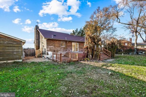 1729 Nottingham Dr, Fredericksburg VA  22408-9674 exterior