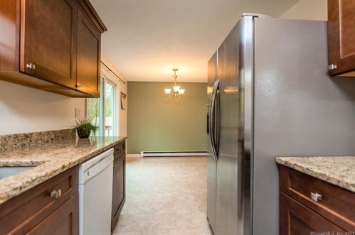 34 Juniper Ln, Norwich CT  06351-9119 exterior