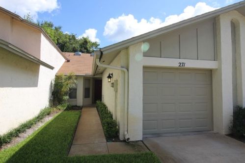 271 Hill St, Casselberry, FL 32707-3422