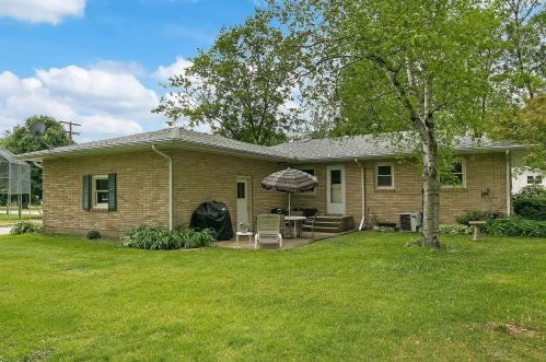 406 Third St, Walworth, WI 53184-9791