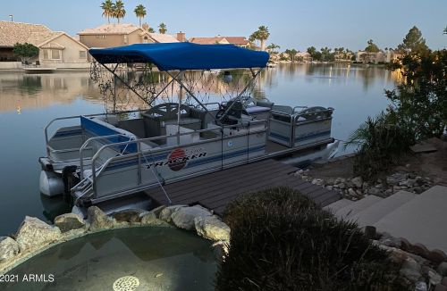 517 Marina Dr, Gilbert AZ 85233-6613 exterior