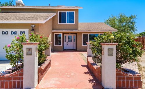 15141 Dakota Ct, Victorville, CA 92394-2045
