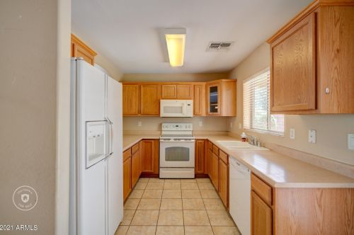 14103 Larkspur Dr, Sun City, AZ 85379-5527