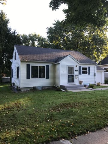1105 Doege St, Marshfield WI  54449-2161 exterior