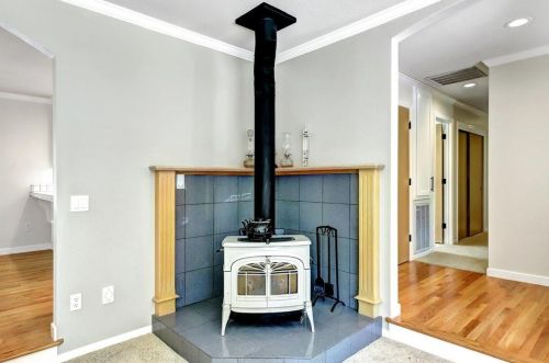 13267 Squirrel Creek Rd, Grass Valley CA 95945-4551 exterior