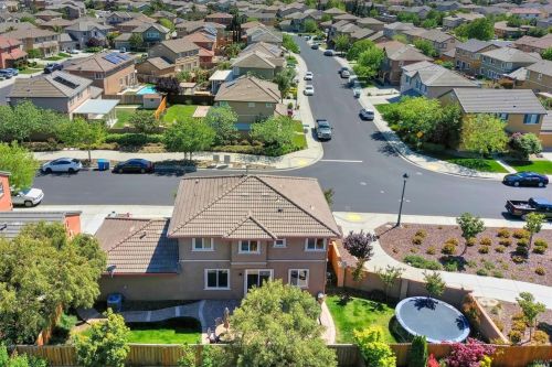 200 Wimbledon Dr, Vacaville, CA 95687-8233