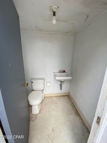 2487 3 Ave, Alford FL  32420-6847 exterior