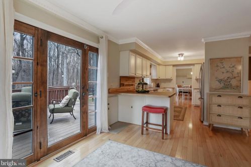 5550 Wide Oak Ct, Woodbridge VA  22192-6036 exterior