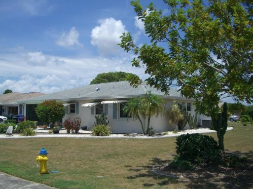 1501 Fort Duquesna Dr, Ruskin, FL 33573-5044