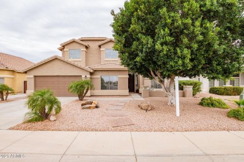 1475 Roanoke St, Gilbert, AZ 85234-1493