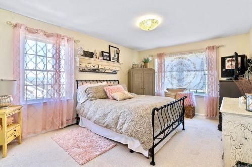 9 Murray Ln, Crotonville NY  10562-3300 exterior