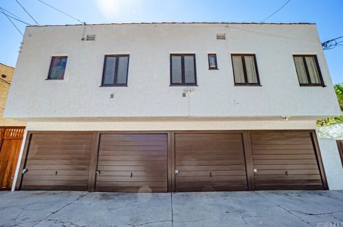 232 Euclid Ave, Long Beach CA  90815-2518 exterior