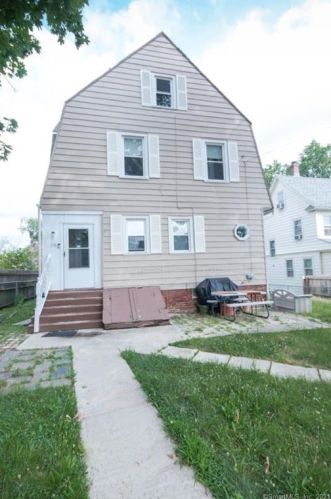 18 Parkmore St, New Britain, CT 06051-3356